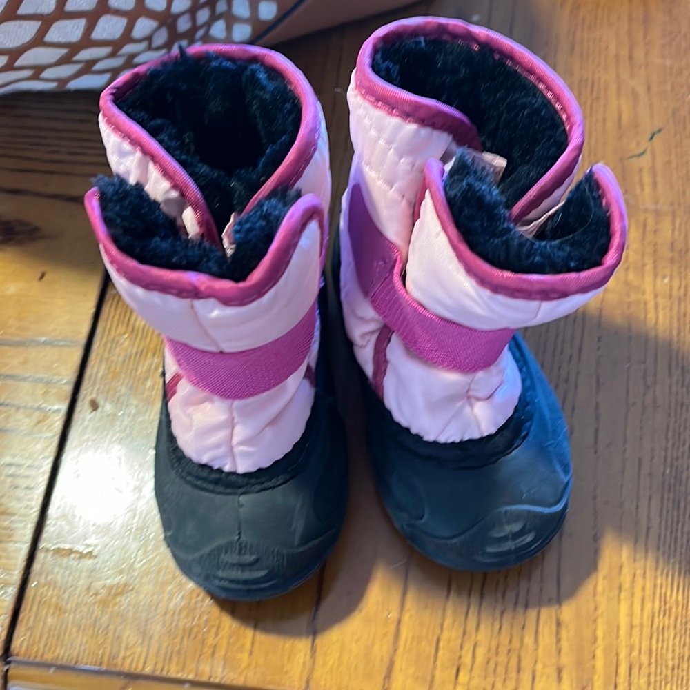 Kamik winter boots great shape size 5
